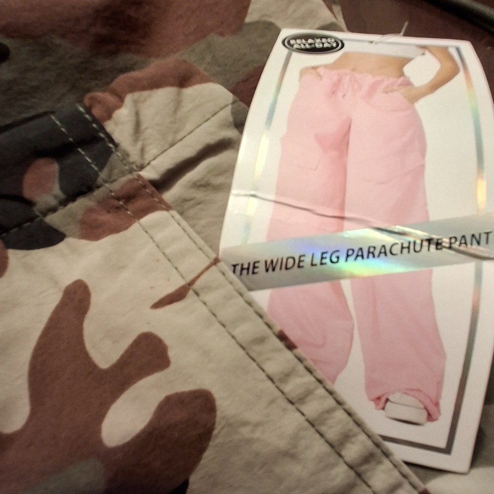 Tinseltown Camo Wide Leg Relaxed Fit Cargo Parachute Pants Size Large - Picture 9 of 16